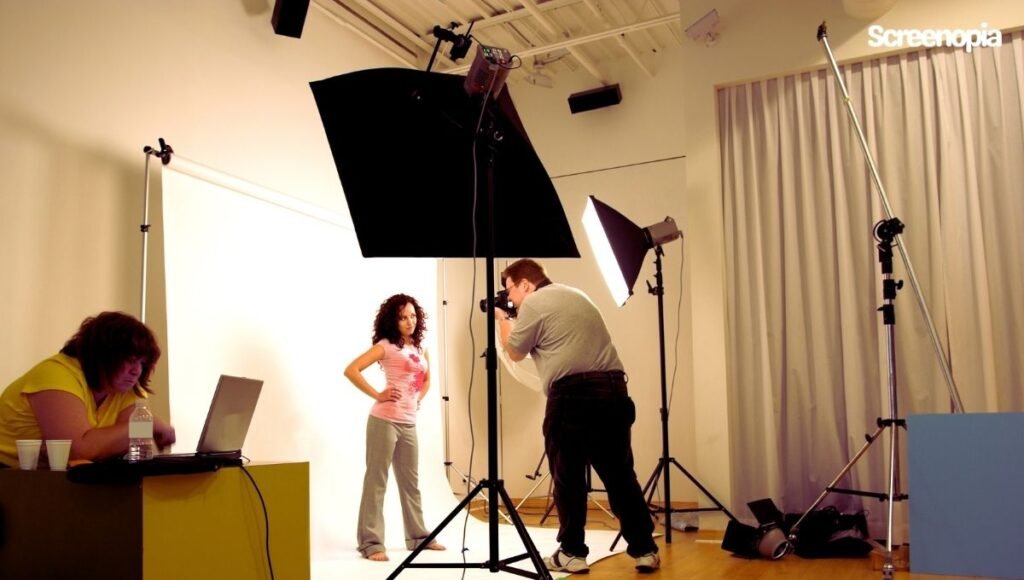 Best Lighting Kits for Shooting YouTube Videos at Home (2025 Guide for Creators)